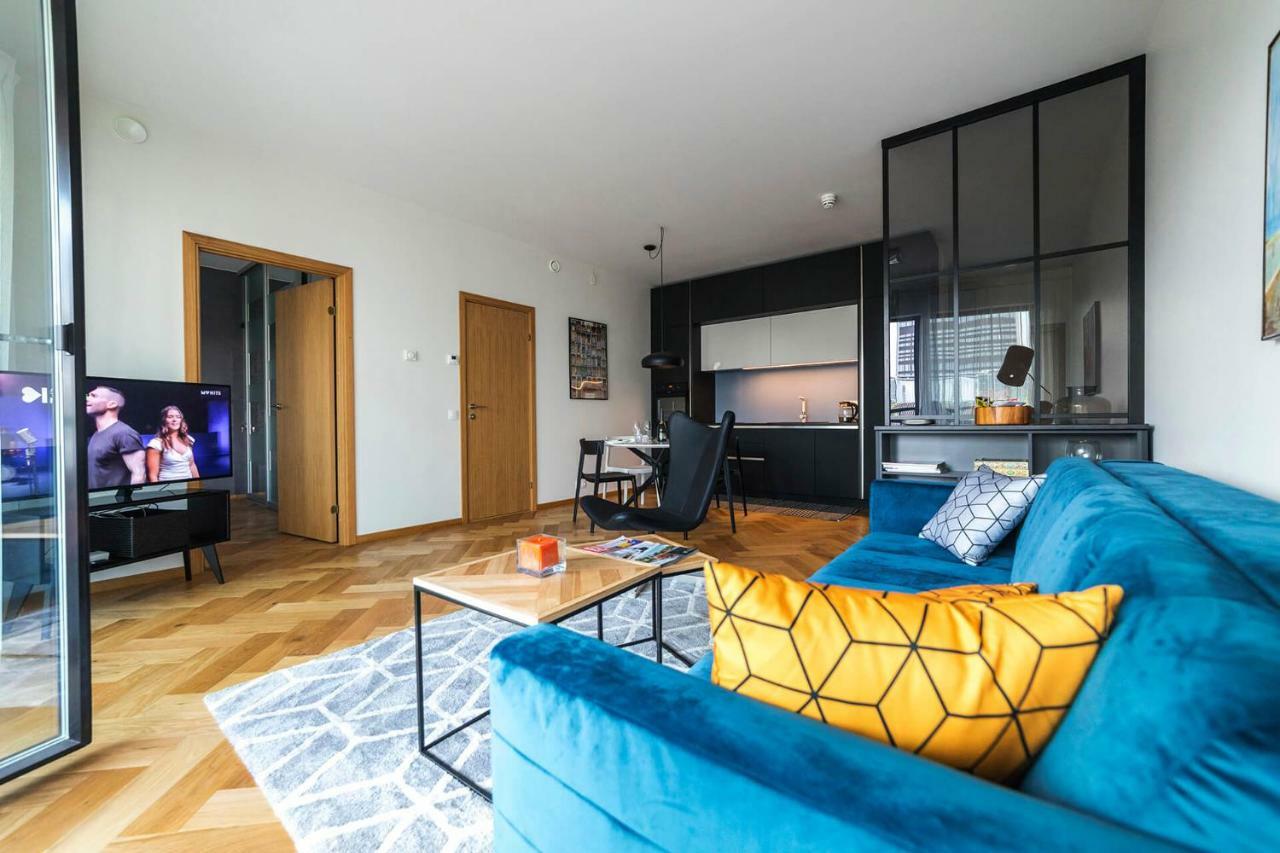 Modern Luxury Apartment In City Centre Tallin Exterior foto